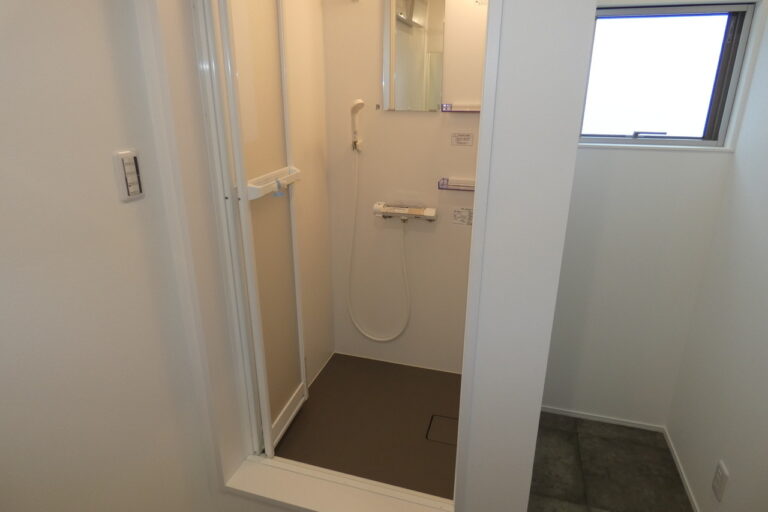 シャワールーム